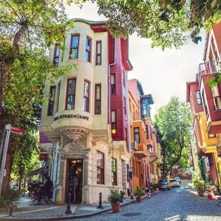 Apartment Lovely Flat In Greens At The Heart Of Kuzguncuk