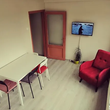 Lovely Flat In Greens At The Heart Of Kuzguncuk Istanbul
