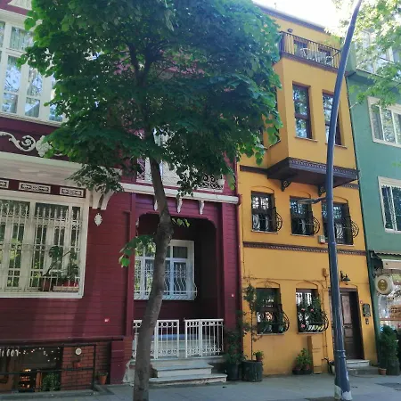 Lovely Flat In Greens At The Heart Of Kuzguncuk Apartment *