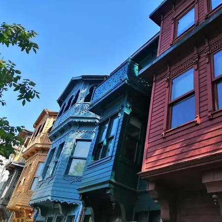 Apartment Lovely Flat In Greens At The Heart Of Kuzguncuk Istanbul